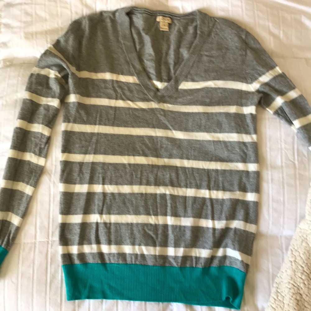 J crew v neck sweater